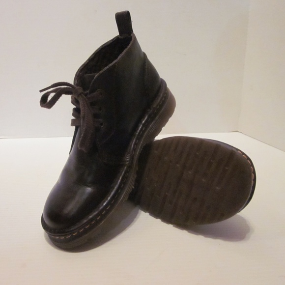 Dr. Martens Other - Dr. Martens Leather Ankle Boots Air Cushion Chukka